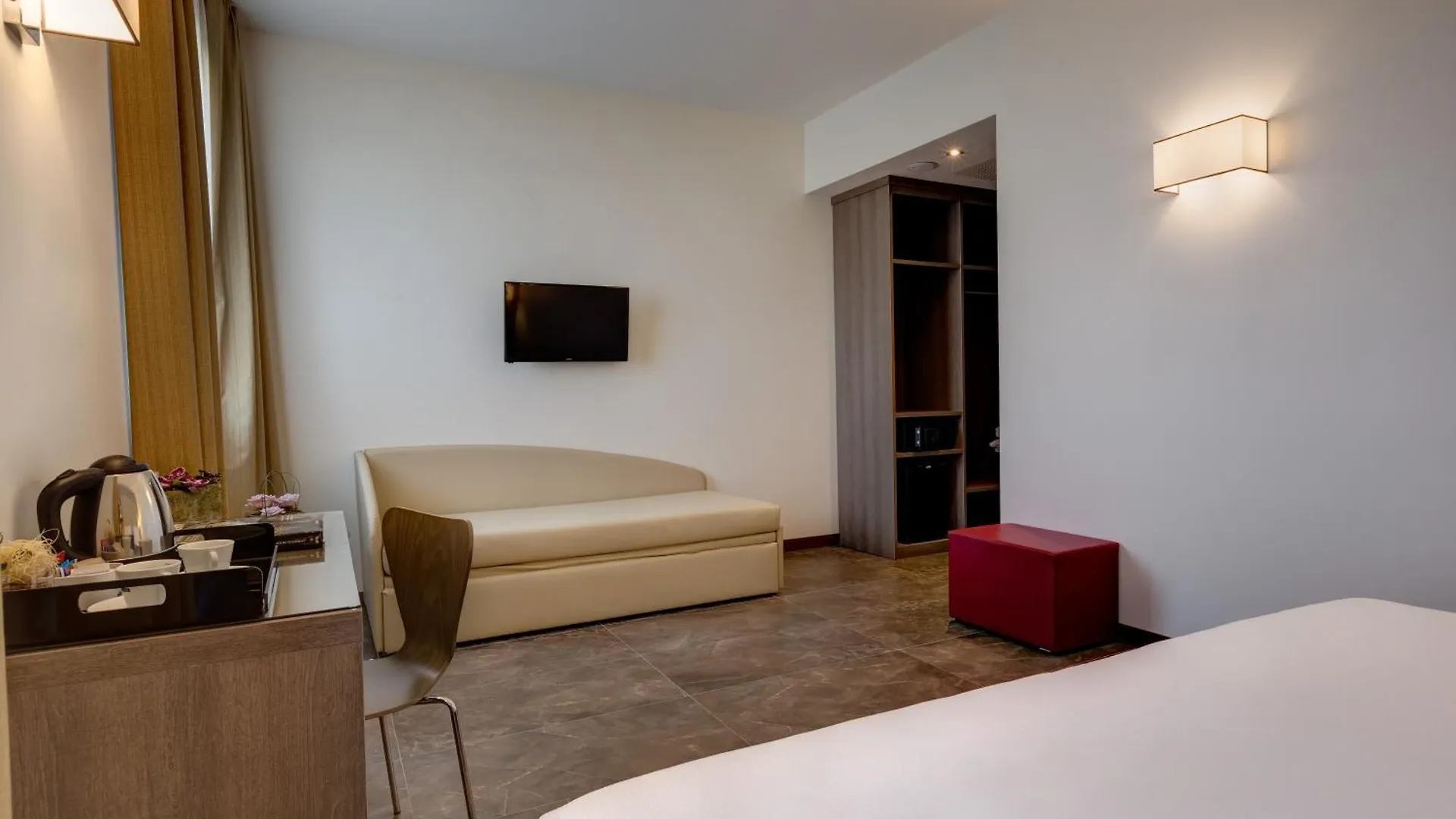 Klima Hotel Milano Fiere Italy