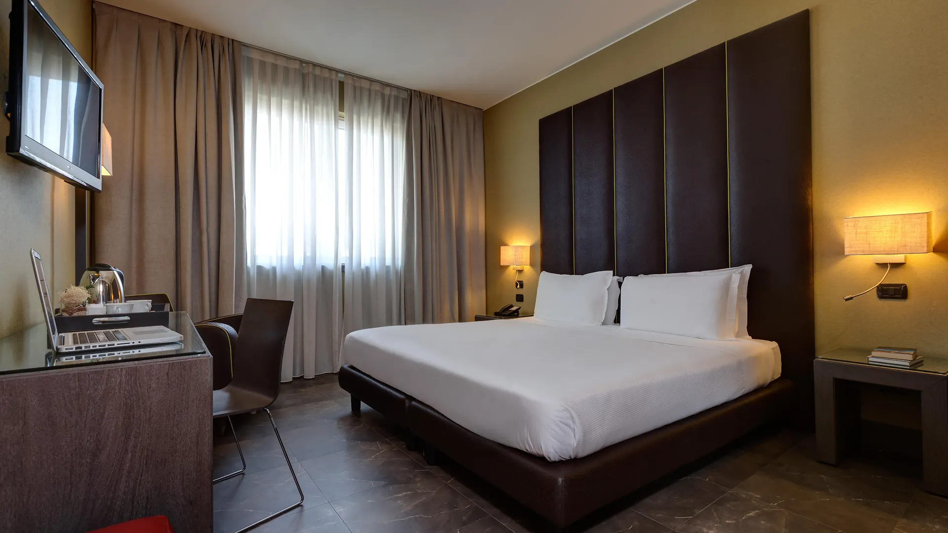 Klima Hotel Milano Fiere 4*, Milan Italy