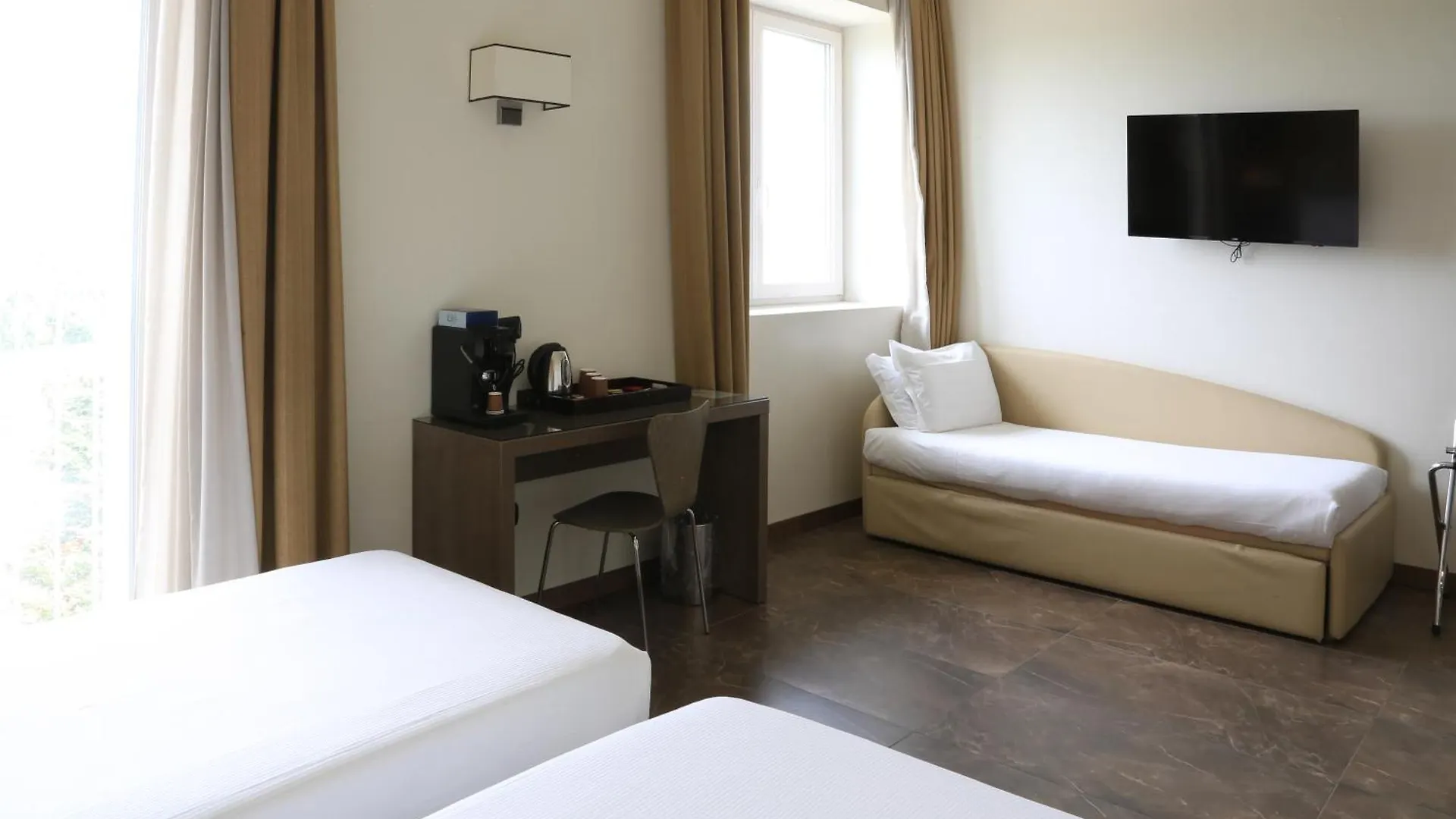Klima Hotel Milano Fiere 4*, Milan Italy